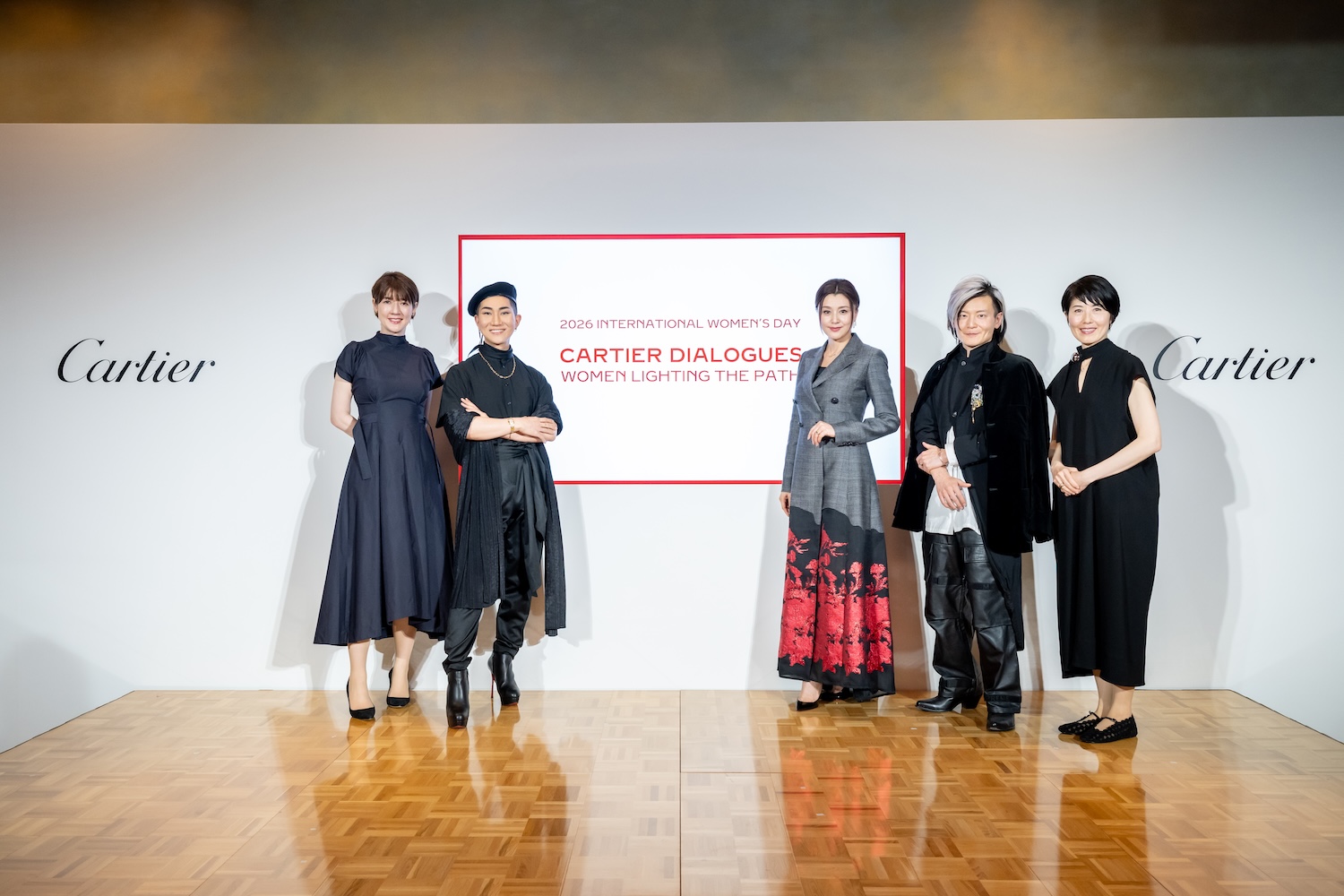 左から順に登壇者のスプツニ子！、西村宏堂、藤原紀香、宮田裕章、小島慶子