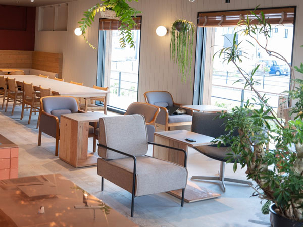 奈良のベーカリーカフェ「ロクメイベイクス」