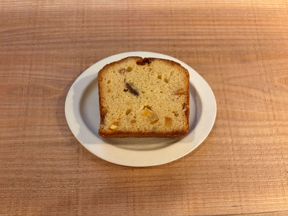 ロクメイコーヒーのドライフルーツパウンドケーキ