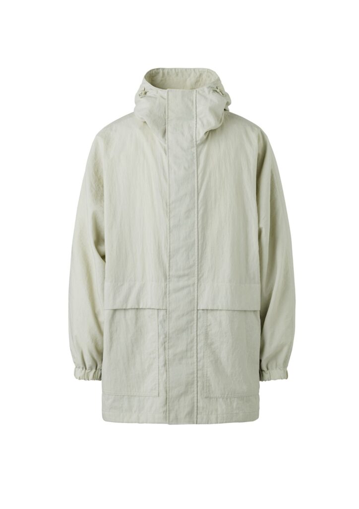 ユニクロユーの新作メンズナイロンジャケット