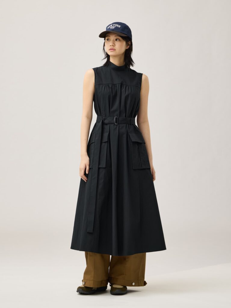 黒のAラインワンピース