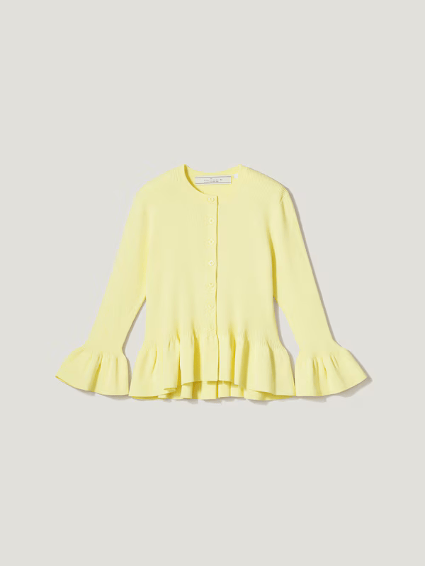 裾がフリルのパステルイエローのカーディガン