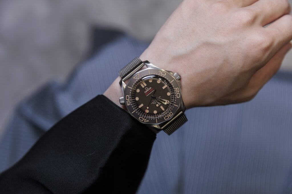 ※片岡千之助さん着用ウォッチ“シーマスター ダイバー 300M 007 エディション”