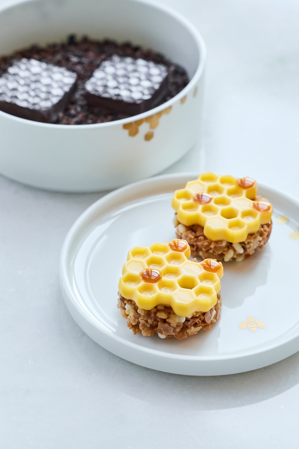 ザ・リッツ・カールトン東京とコラボした「ビー ドゥ ショーメ アフタヌーンティー」