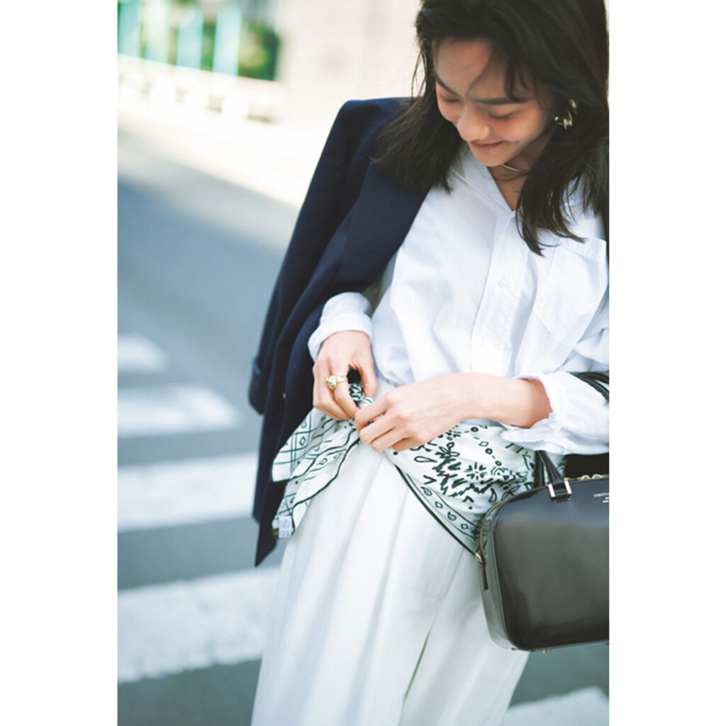 スカーフの腰巻き