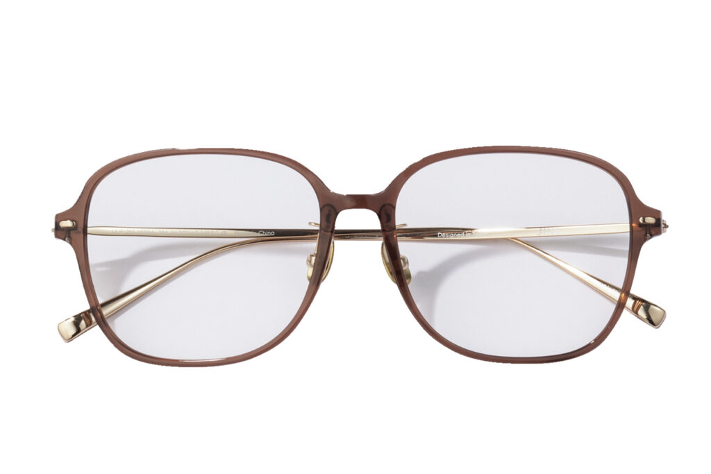 JINSのチタニウムメガネ