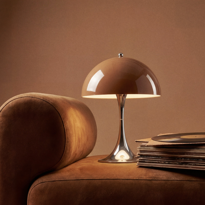 ルイスポールセンの 「Panthella (パンテラ)」 オリジナルモデル