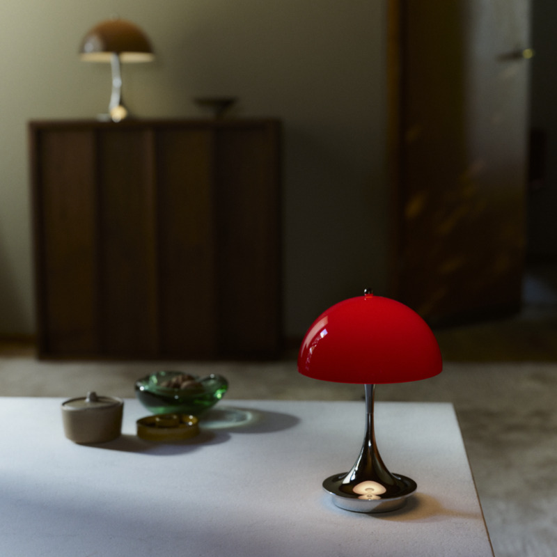 ルイスポールセンの 「Panthella (パンテラ)」 オリジナルモデル