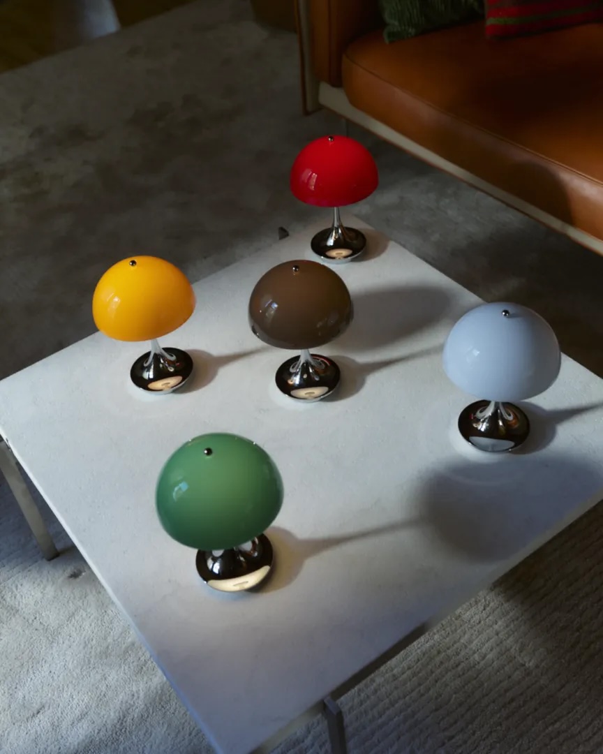 ルイスポールセンの 「Panthella (パンテラ)」 オリジナルモデル