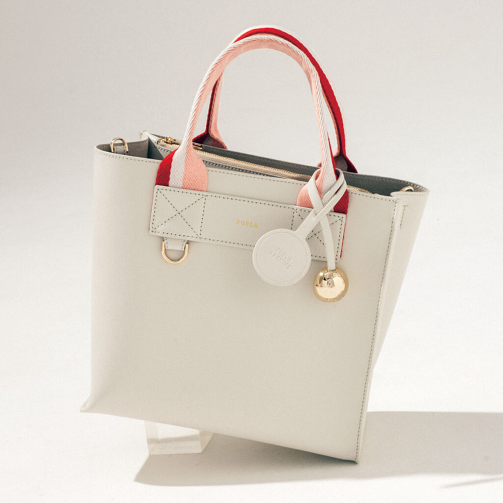 FURLAの「DIVIDE-ITトート」