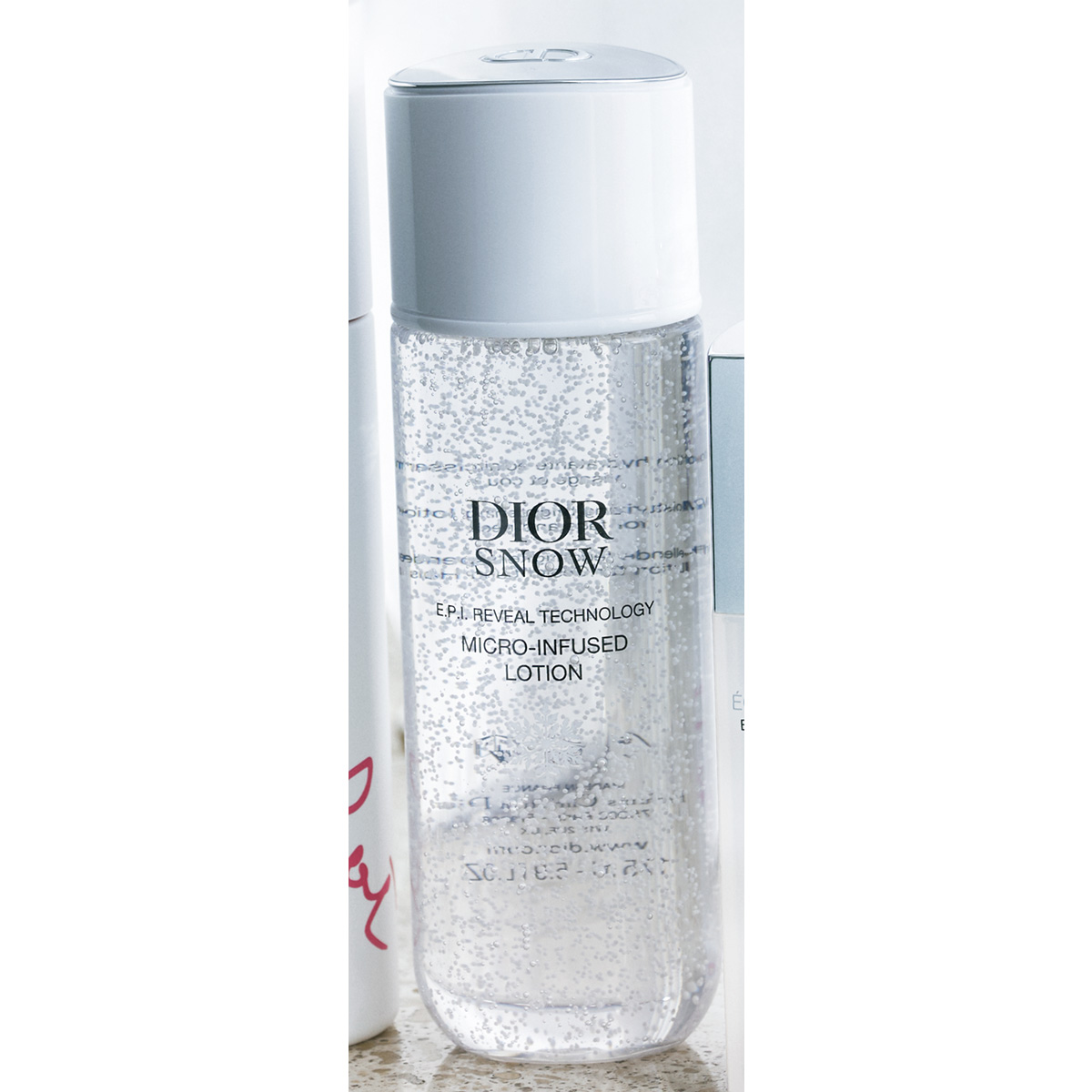 ディオール スノー マイクロ インフューズド ローション