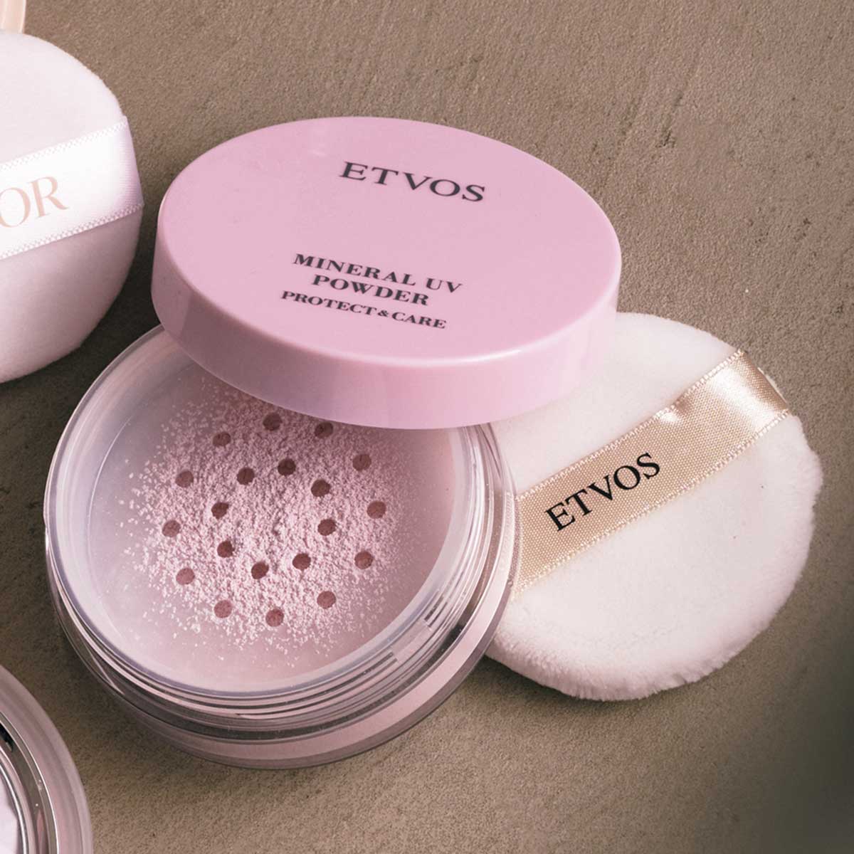 ミネラルUVパウダーA Z ペールラベンダー