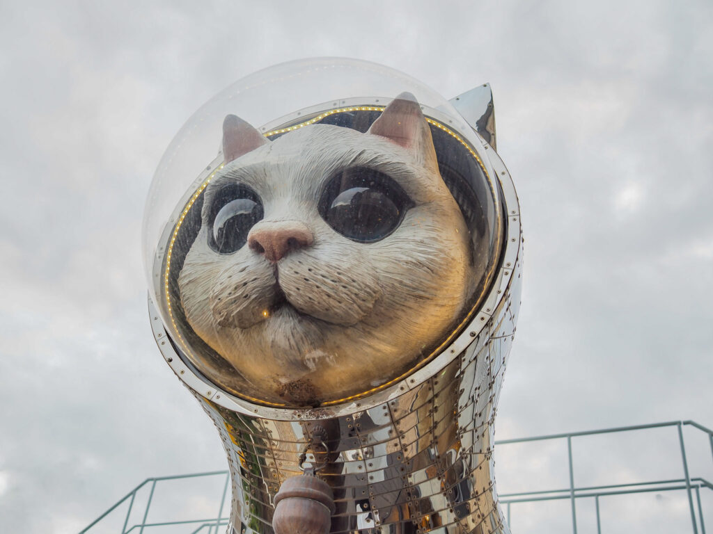 WeBase鎌倉にあるシップス・キャットのアート作品