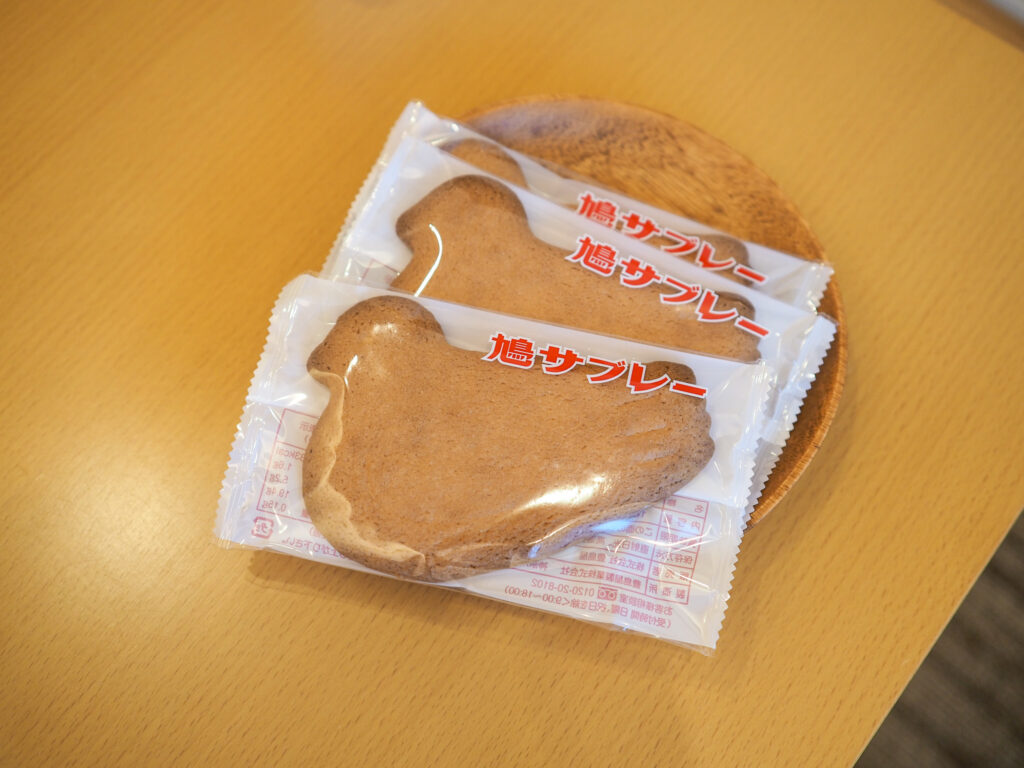 WeBase鎌倉の客室にある鳩サブレー