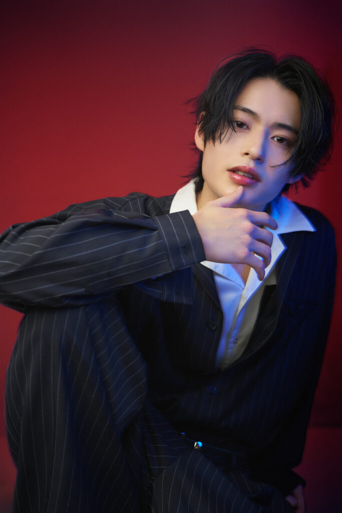 俳優　冬野心央