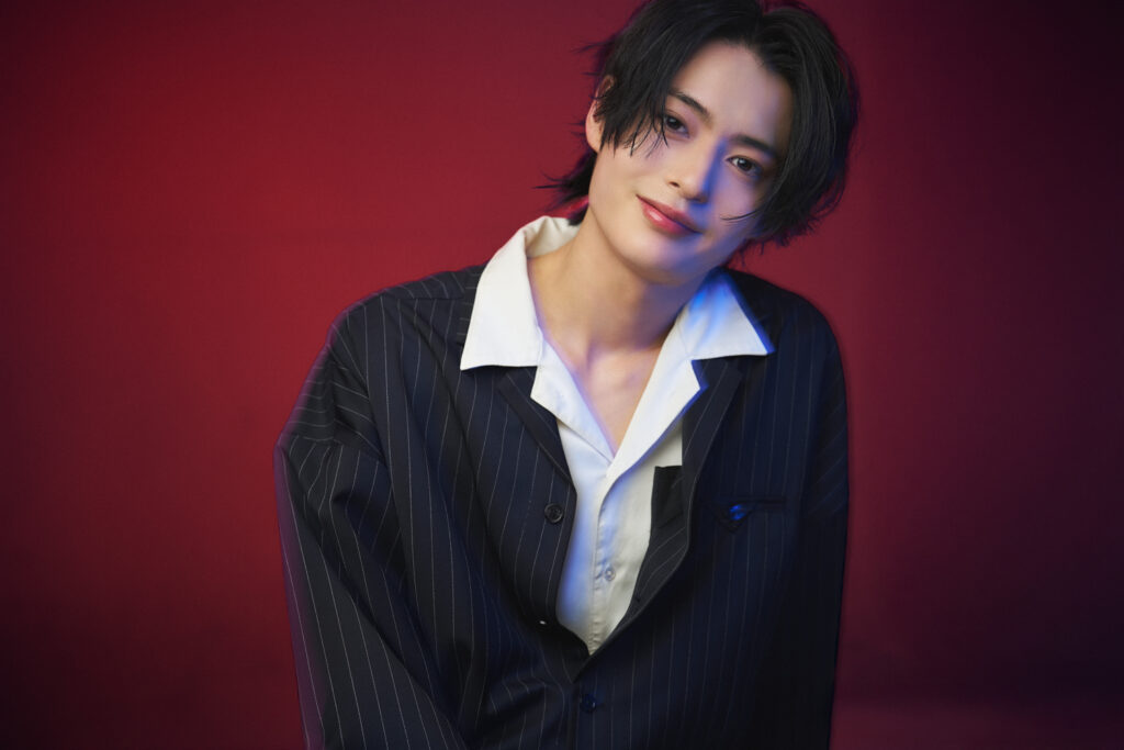 俳優　冬野心央