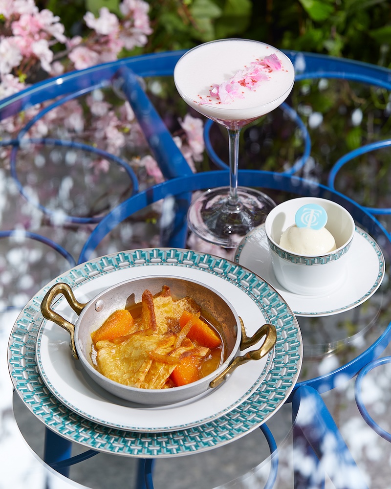 ティファニのブルー ボックス カフェにて開催の期間限定「桜テラス」