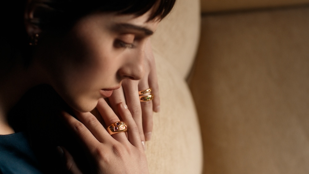 ポメラート「イコニカ」コレクション新作リング