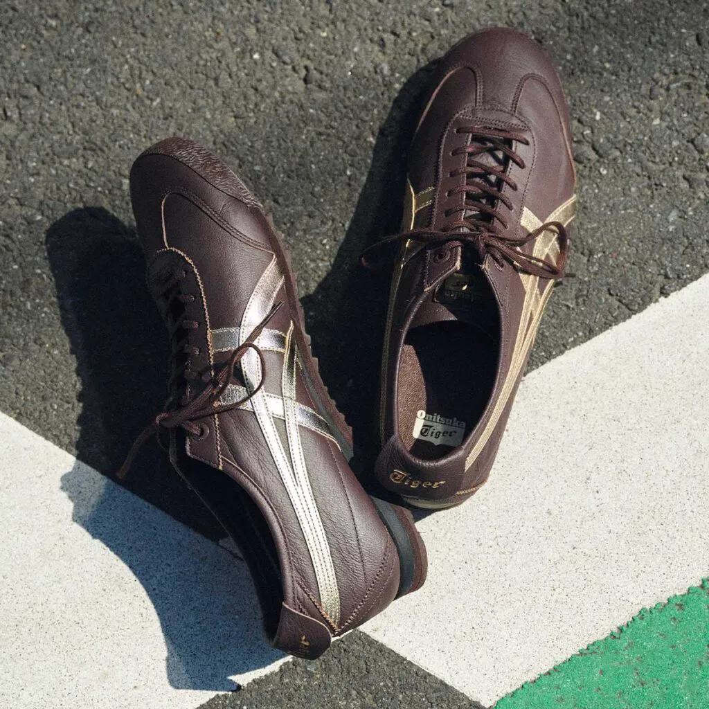 きれいめコーデにおすすめのオニツカタイガーのスニーカー