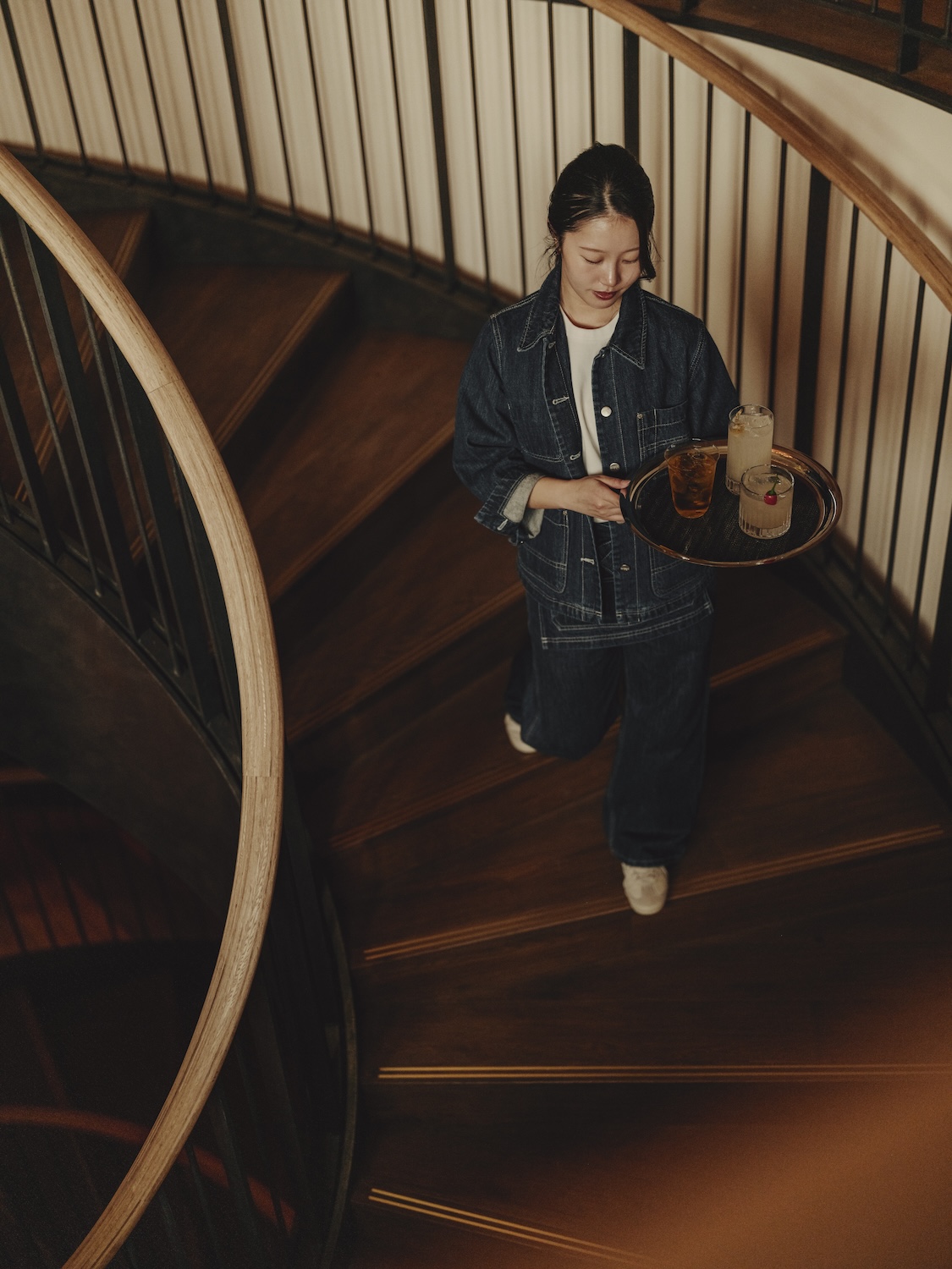 オニツカタイガーがSoho House Tokyoのトータルルックのユニフォームコレクションを共同開発