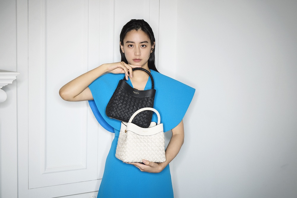 コールハーンの山本美月さんを起用したビジュアル