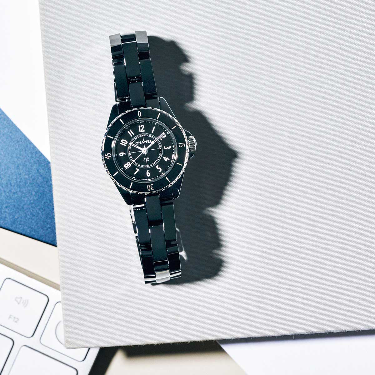 CHANEL 「J12 28mm」