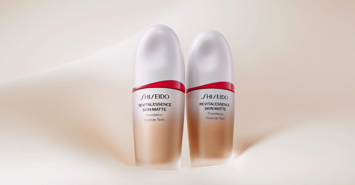 SHISEIDO エッセンス スキンスムース ファンデーションとSHISEIDO エッセンス スキンセッティング パウダー