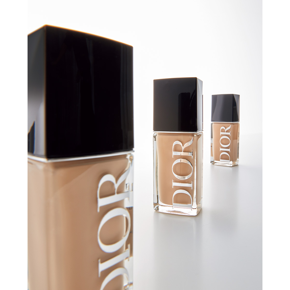 Dior ディオール フォーエヴァー フルイド スキン グロウ