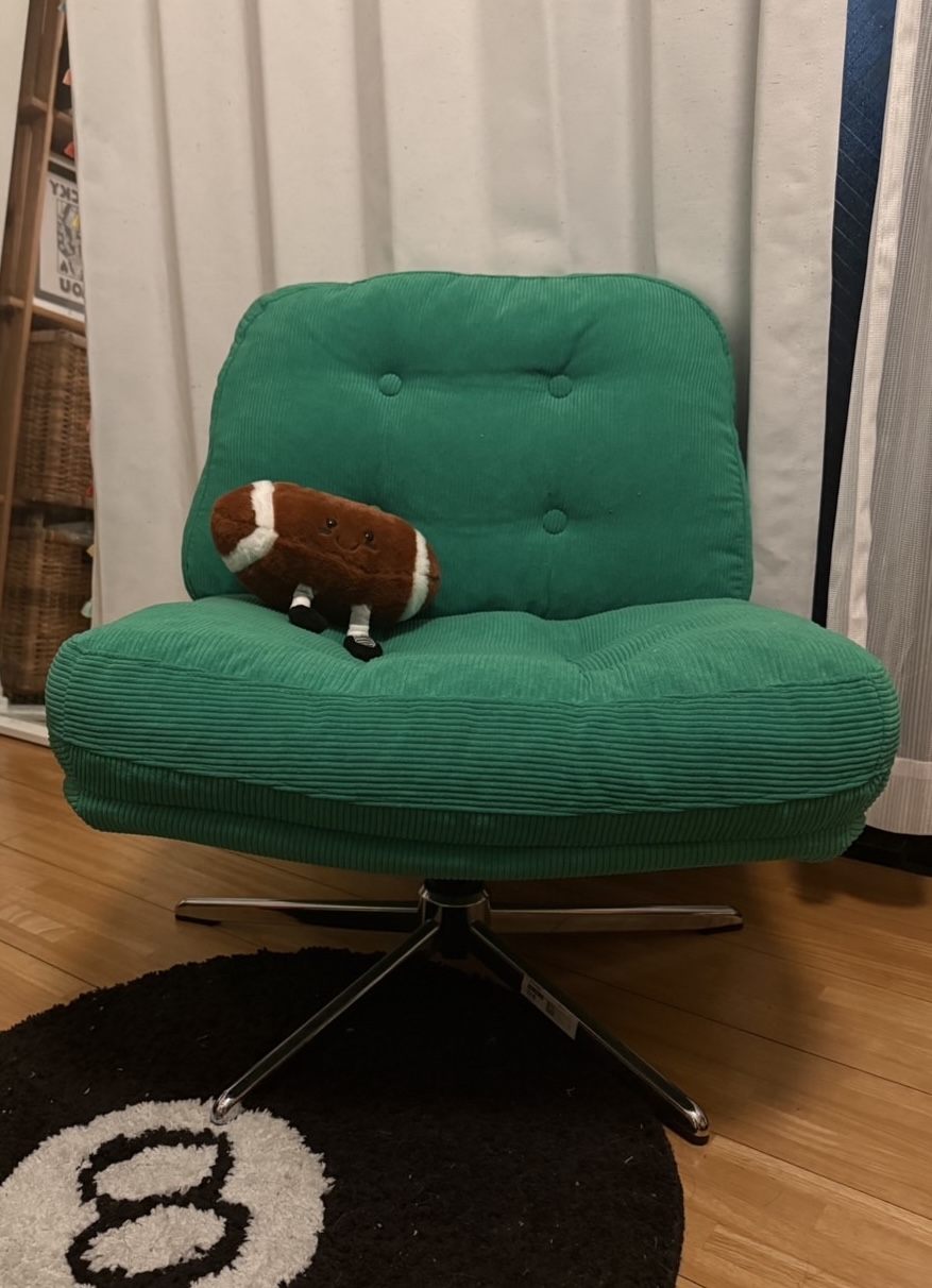 IKEAのグリーンチェア