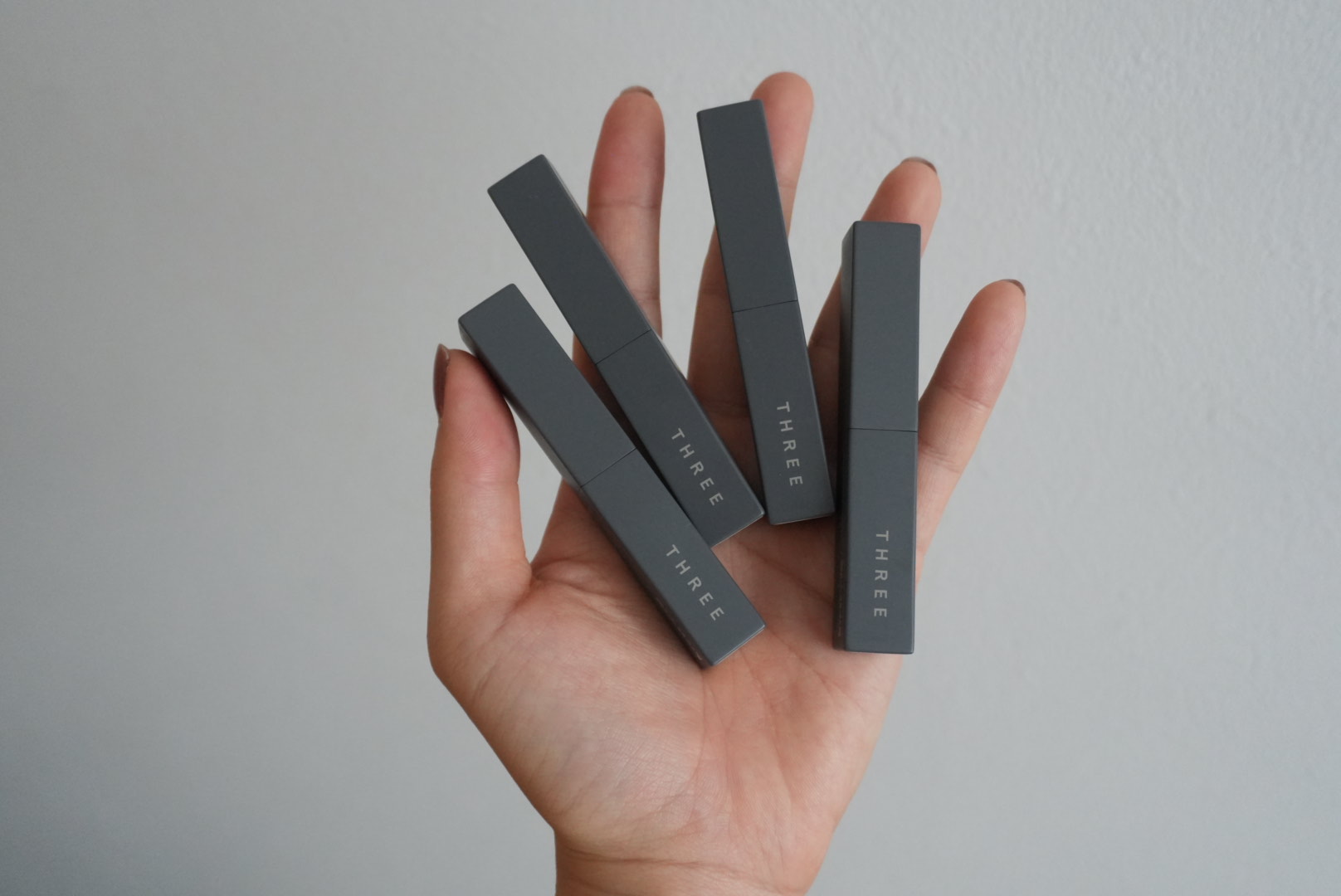 THREEの「アドバンスド コンシーラーワンド」