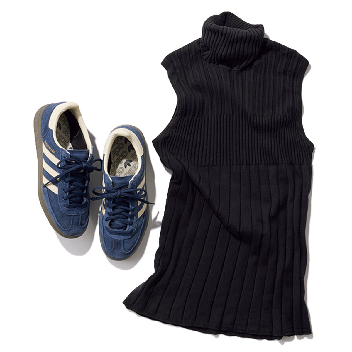 adidasのスペツィアル × リブのタートルネック